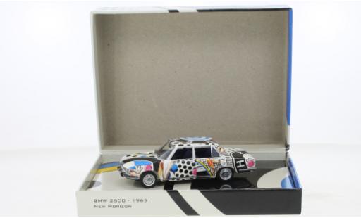 Miniature Bmw 2500 1/43 Minichamps (E3) New Horizon 1969 Bmw 2500 1/43 Minichamps (E3) New Horizon 1969 miniature