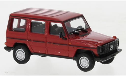 Miniature Mercedes 240 1/87 Minichamps G (W460) rouge 1979 Mercedes 240 1/87 Minichamps G (W460) rouge 1979 miniature