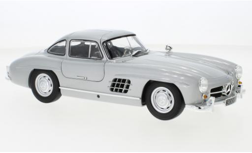 Miniature Mercedes 300 1/18 Minichamps SL d 1954 Mercedes 300 1/18 Minichamps SL d 1954 miniature