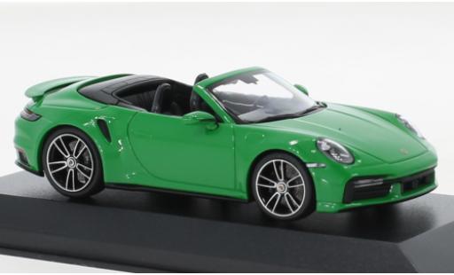 Porsche 992 Turbo s 1/43 Minichamps 911  Turbo S cabriolet vert 2020 miniature