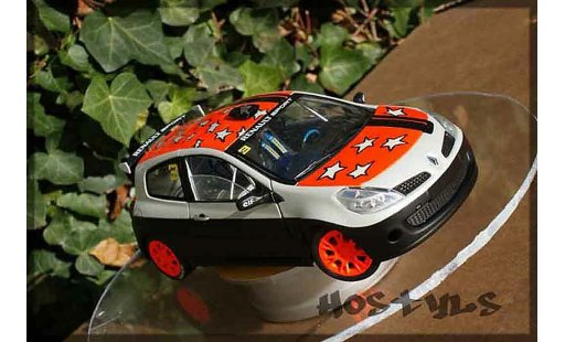 Renault Clio 3 RS 1/18 Solido cup rallye miniature