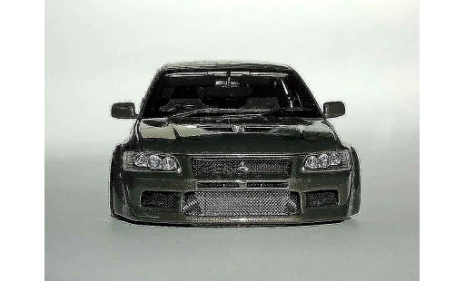Mitsubishi Lancer Evolution VII 1/18 Autoart kit carrosserie peinture dragons miniature