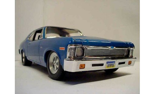 Chevrolet Nova Coupe 1/18 GMP 1972 joy ride miniature