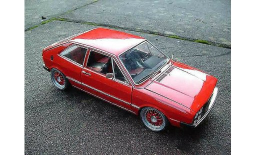 Volkswagen Scirocco GTI 1/18 Revell rouge miniature