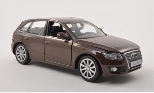 Audi Q5 1/24 Motormax metallise marron miniature