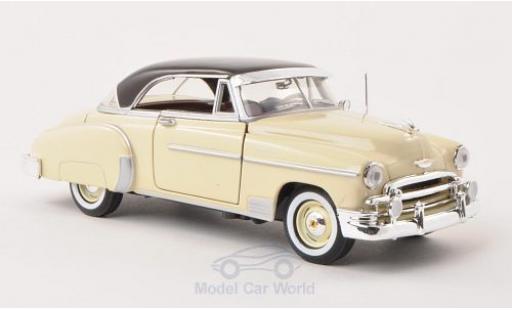 Miniature Chevrolet Bel Air 1/24 Motormax Hardtop beige/marron 1950 Chevrolet Bel Air 1/24 Motormax Hardtop beige/marron 1950 miniature