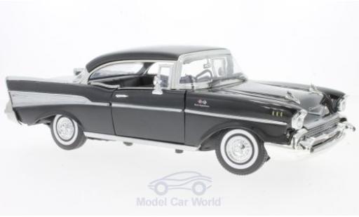 Miniature Chevrolet Bel Air 1/18 Motormax noire 1957 Chevrolet Bel Air 1/18 Motormax noire 1957 miniature