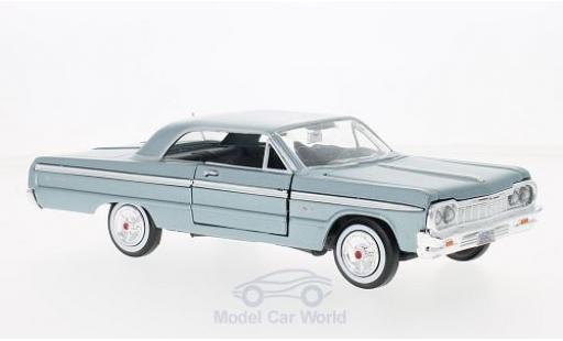 Miniature Chevrolet Impala 1/24 Motormax metallise bleue 1964 ohne Vitrine Chevrolet Impala 1/24 Motormax metallise bleue 1964 ohne Vitrine miniature