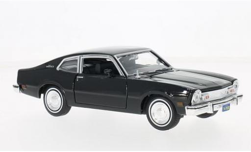Miniature Ford Maverick 1/24 Motormax noire 1974 Ford Maverick 1/24 Motormax noire 1974 miniature