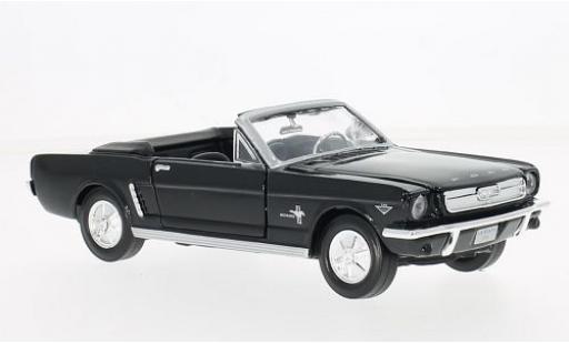 Miniature Ford Mustang 1/24 Motormax Cabriolet noire 1964 Ford Mustang 1/24 Motormax Cabriolet noire 1964 miniature