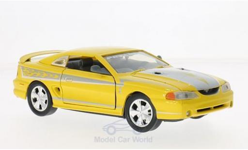 Miniature Ford Mustang 1/24 Motormax SVT Cobra jaune/grise 1998 Ford Mustang 1/24 Motormax SVT Cobra jaune/grise 1998 miniature
