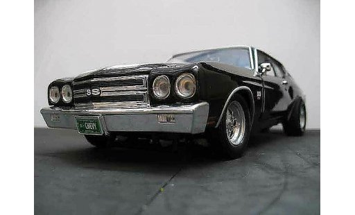 Chevrolet Chevelle tuning 1/18 Ertl 1970 ss noire jantes drag miniature