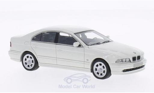 Miniature Bmw 520 1/43 Neo i (E39) blanche 2002 Bmw 520 1/43 Neo i (E39) blanche 2002 miniature