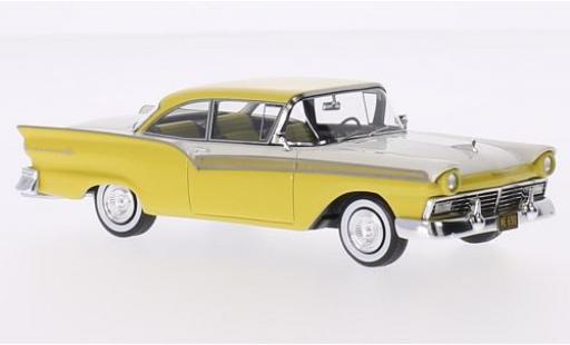 Miniature Ford Fairlane 1/43 Neo 500 Hardtop Coupe jaune/blanche 1957 Ford Fairlane 1/43 Neo 500 Hardtop Coupe jaune/blanche 1957 miniature