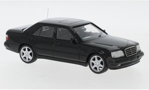 Mercedes Classe E 1/43 Neo E60 (W124) AMG noire 1995 miniature