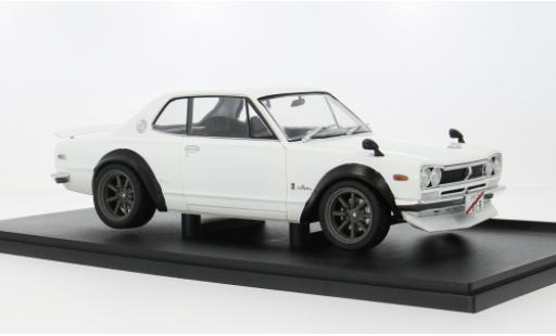 Nissan Skyline 1/18 Solido 2000 GT-R (C10) Hakosuka blanche 1970 1:18 miniature