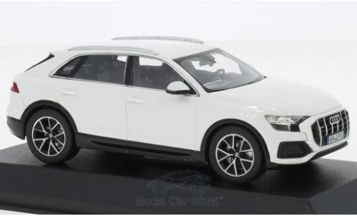 Miniature Audi Q8 1/43 Norev blanche 2018 Audi Q8 1/43 Norev blanche 2018 miniature