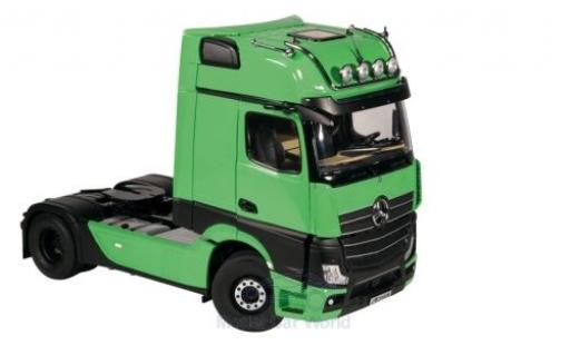 Miniature Mercedes Actros 1/18 NZG GigaSpace 4X2 verte/noire 2018 Mercedes Actros 1/18 NZG GigaSpace 4X2 verte/noire 2018 miniature