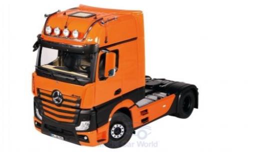 Miniature Mercedes Actros 1/18 NZG GigaSpace 4X2 orange/noire Mercedes Actros 1/18 NZG GigaSpace 4X2 orange/noire miniature