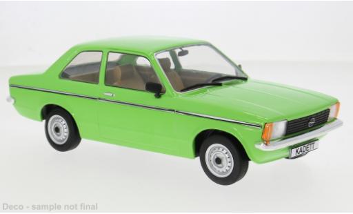 Opel Kadett 1/18 MCG C2 verte 1977 1:18