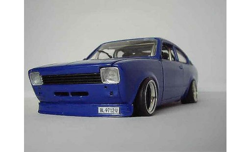 Opel Kadett C coupe 1/18 Minichamps sr 1976 bleue miniature