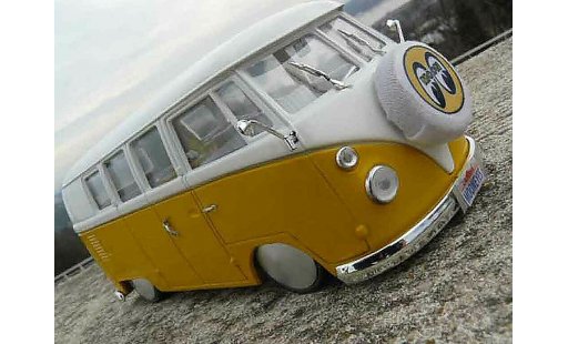 Volkswagen Combi Base 1/18 Solido split moon miniature