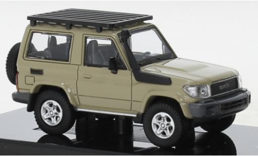 Miniature Toyota Land Cruiser 1/64 Para64 71 SWB beige 2014 Toyota Land Cruiser 1/64 Para64 71 SWB beige 2014 miniature