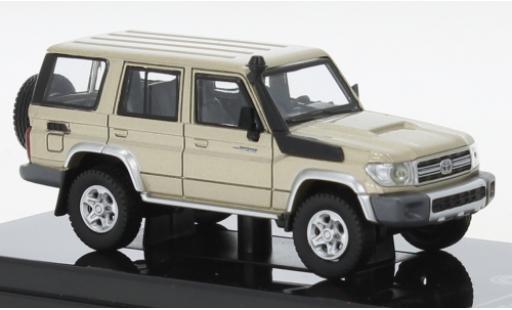 Miniature Toyota Land Cruiser 1/64 Para64 76 metallise beige 2014 Toyota Land Cruiser 1/64 Para64 76 metallise beige 2014 miniature