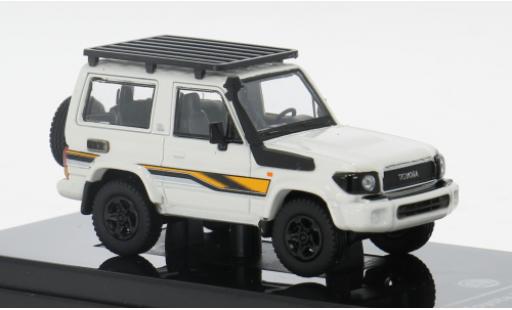 Miniature Toyota Land Cruiser 1/64 Para64 71 blanche/Dekor 2022 1:64 Toyota Land Cruiser 1/64 Para64 71 blanche/Dekor 2022 1:64 miniature