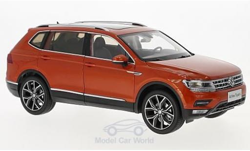 Miniature Volkswagen Tiguan 1/18 Paudi L metallise orange 2017 Volkswagen Tiguan 1/18 Paudi L metallise orange 2017 miniature