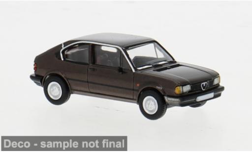 Miniature Alfa Romeo Alfasud 1/87 PCX87 metallise marron 1980 1:87 Alfa Romeo Alfasud 1/87 PCX87 metallise marron 1980 1:87 miniature