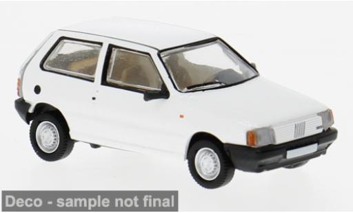 Miniature Fiat Uno 1/87 PCX87 blanche 1983 1:87 Fiat Uno 1/87 PCX87 blanche 1983 1:87 miniature