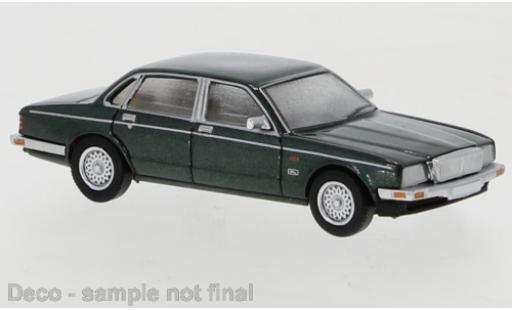 Miniature Jaguar XJ 1/87 PCX87 40 metallise verte 1986 Jaguar XJ 1/87 PCX87 40 metallise verte 1986 miniature