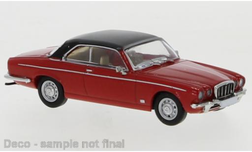 Miniature Jaguar XJ 1/87 PCX87 -C rouge/matt-noire 1973 Jaguar XJ 1/87 PCX87 -C rouge/matt-noire 1973 miniature
