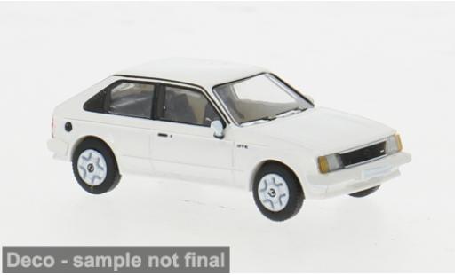 Miniature Opel Kadett 1/87 PCX87 D GTE blanche 1983 1:87 Opel Kadett 1/87 PCX87 D GTE blanche 1983 1:87 miniature