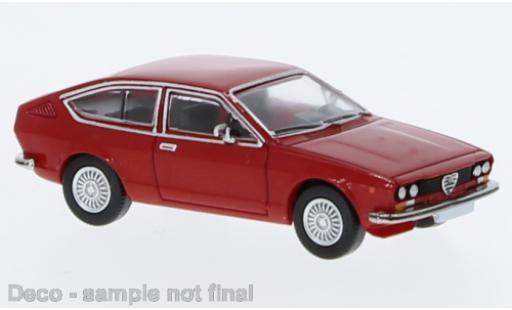 Miniature Alfa Romeo Alfetta 1/87 PCX87 GT rouge 1974 Alfa Romeo Alfetta 1/87 PCX87 GT rouge 1974 miniature