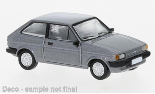 Miniature Ford Fiesta 1/87 PCX87 MK II metallise grise 1985 Ford Fiesta 1/87 PCX87 MK II metallise grise 1985 miniature