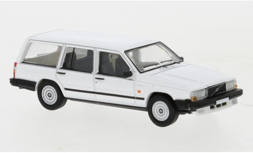 Miniature Volvo 740 1/87 PCX87 Kombi blanche 1985 Volvo 740 1/87 PCX87 Kombi blanche 1985 miniature