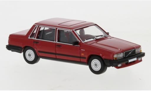 Miniature Volvo 740 1/87 PCX87 rouge 1984 Volvo 740 1/87 PCX87 rouge 1984 miniature