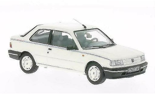 Peugeot 309 Chorus 1/43 Vanguards blanche LHD miniature