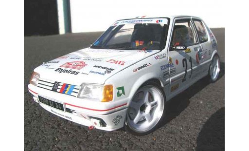 Peugeot 205 Rallye 1/18 Solido siglee pts miniature