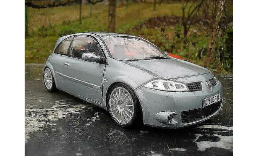 Renault Megane Sport 1/18 Burago rs grise miniature