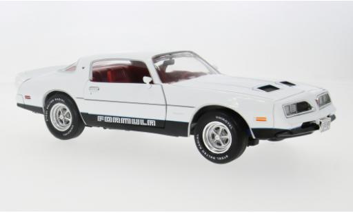 Miniature Pontiac Firebird 1/18 Auto World Formu blanche 1:18 Pontiac Firebird 1/18 Auto World Formu blanche 1:18 miniature