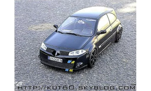 Renault Megane Sport 1/18 Burago rs f1 team noire kit xenon miniature