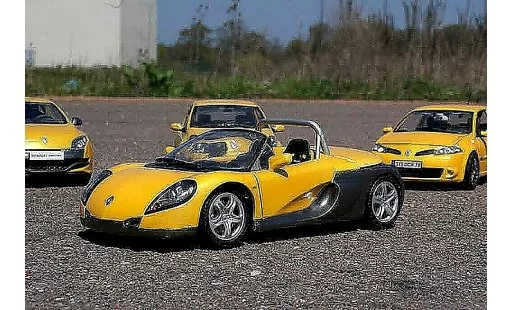 Renault Spider Base 1/18 Anson jaune sirius miniature