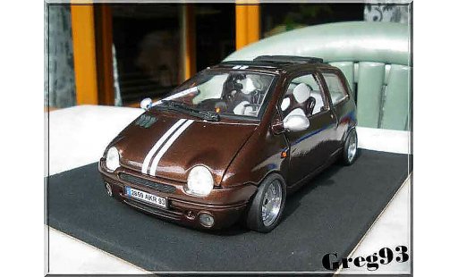 Renault Twingo Base 1/18 Anson chocolate jantes ronal miniature