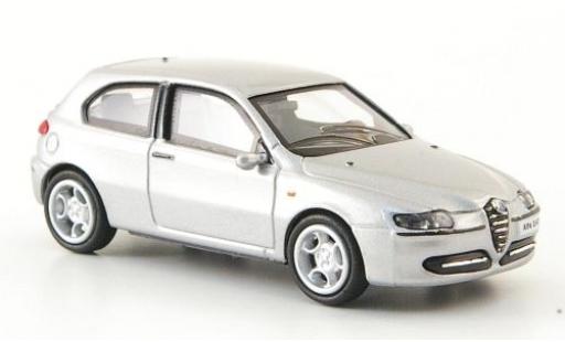 Miniature Alfa Romeo 147 1/87 Ricko grise 2001 Alfa Romeo 147 1/87 Ricko grise 2001 miniature