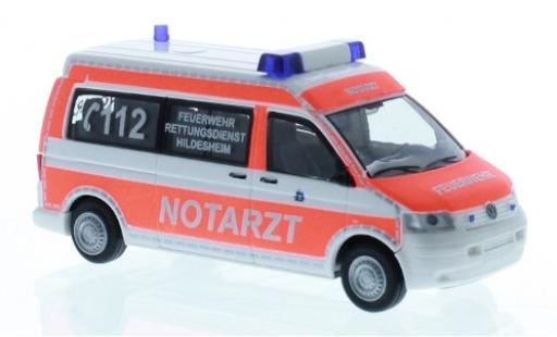 Volkswagen T5 1/87 Rietze Feuerwehr Hildesheim 2003 médecin d miniature