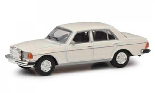 Miniature Mercedes 280 1/87 Schuco E (W123) blanche Mercedes 280 1/87 Schuco E (W123) blanche miniature