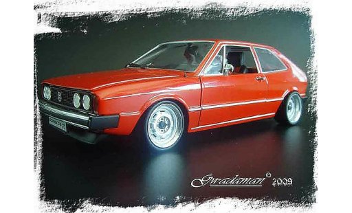 Volkswagen Scirocco GTI 1/18 Revell rouge ligne supersprint miniature